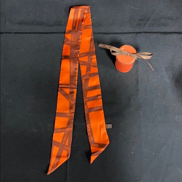 Hermes Accessories - Hermès-Paris Vintage Silk Logo Twilly Scarf w/ Box